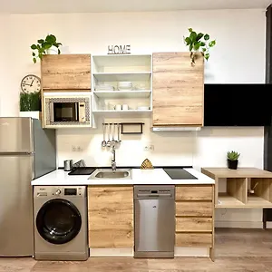 Oasis Dreams Apartment