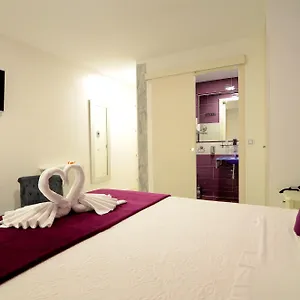 Alexis Guest house