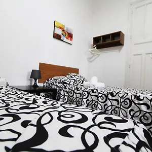 Casa de hóspedes Helena 2 Madri