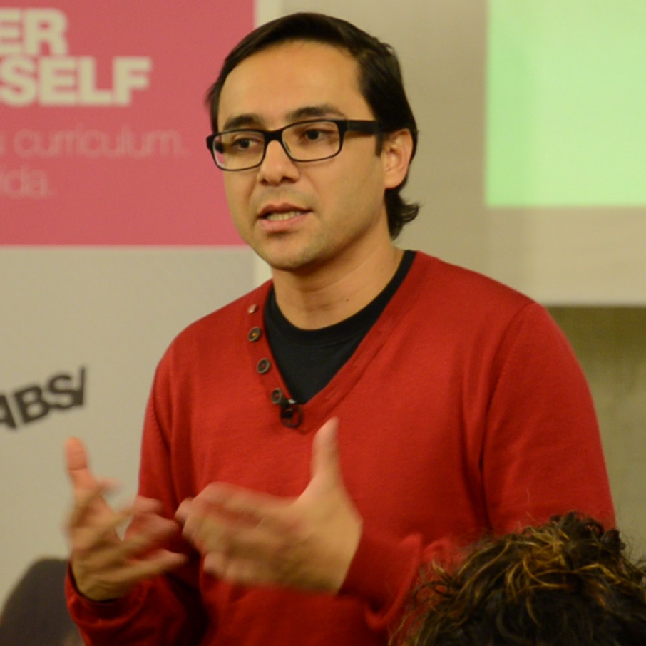 MAX OLIVA